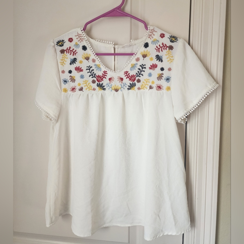 Blu Pepper White Blouse with Multicolor Embroidery